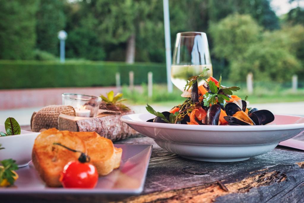 Restaurant Cafe Catering 'am Turm'-2